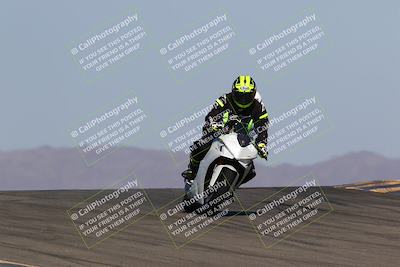 media/Mar-28-2022-Superbike Trackdays (Mon) [[b8603d0f67]]/Open Track Time/Turns 9 and 10/